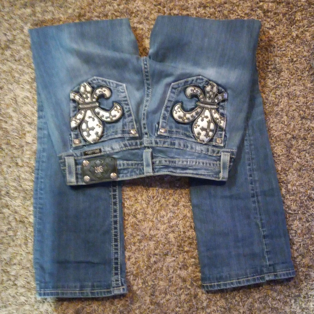 Jeans - Picture 3 of 3